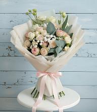 Букет цветов из:  Розы и Лизиантусы в Макашевке