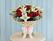 Букет цветов из:  Лилии и Розы #REPLACE_PRED# Макашевке
