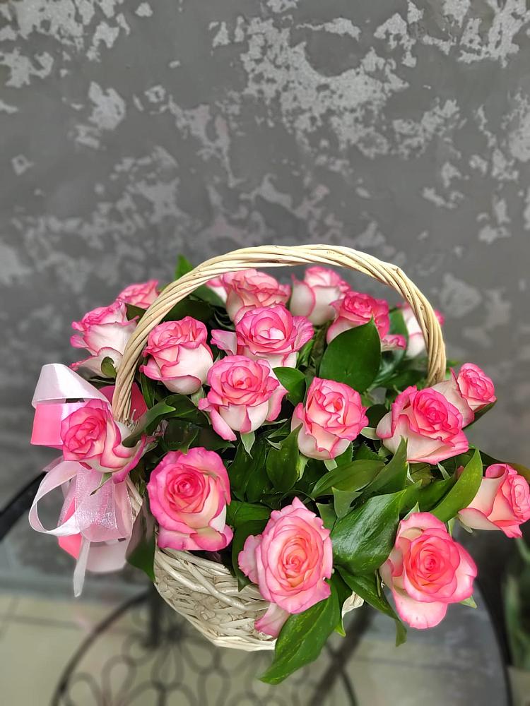 Цветочная композиция из Розы в корзине в Макашевке