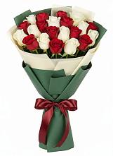 Букет Микс из красных и белых роз #REPLACE_PRED# Макашевке