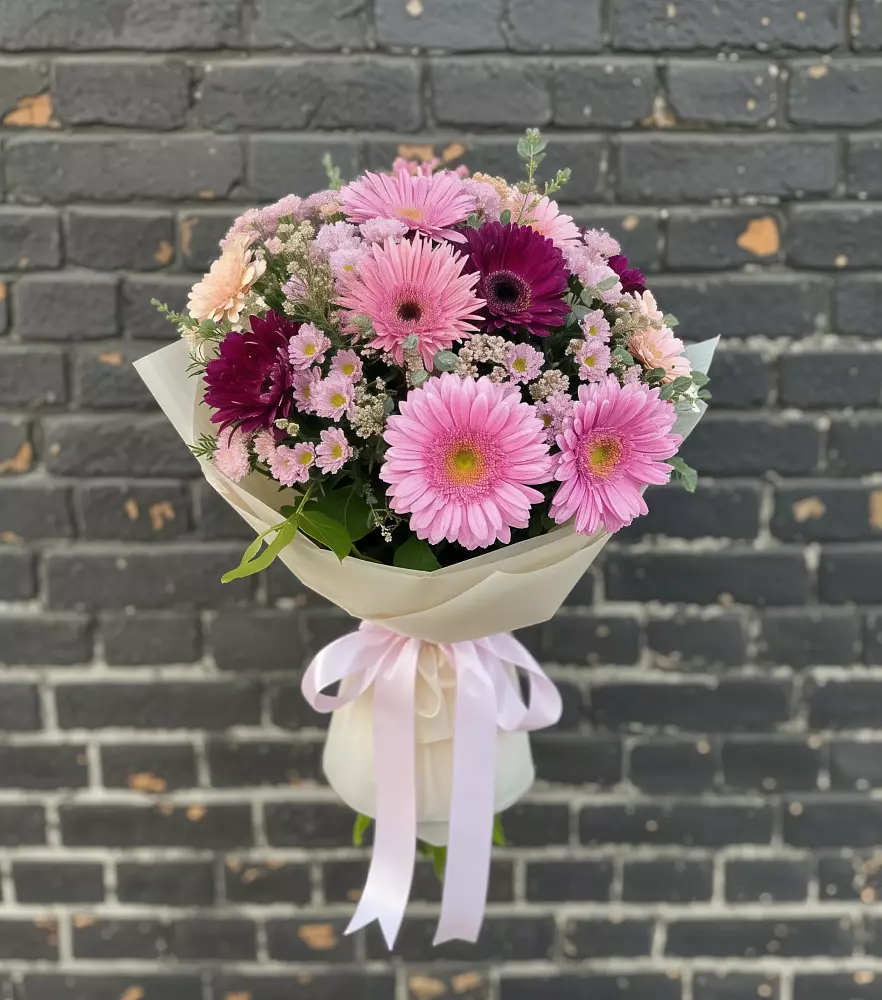 Букет цветов из: Герберы и Хризантемы в Макашевке
