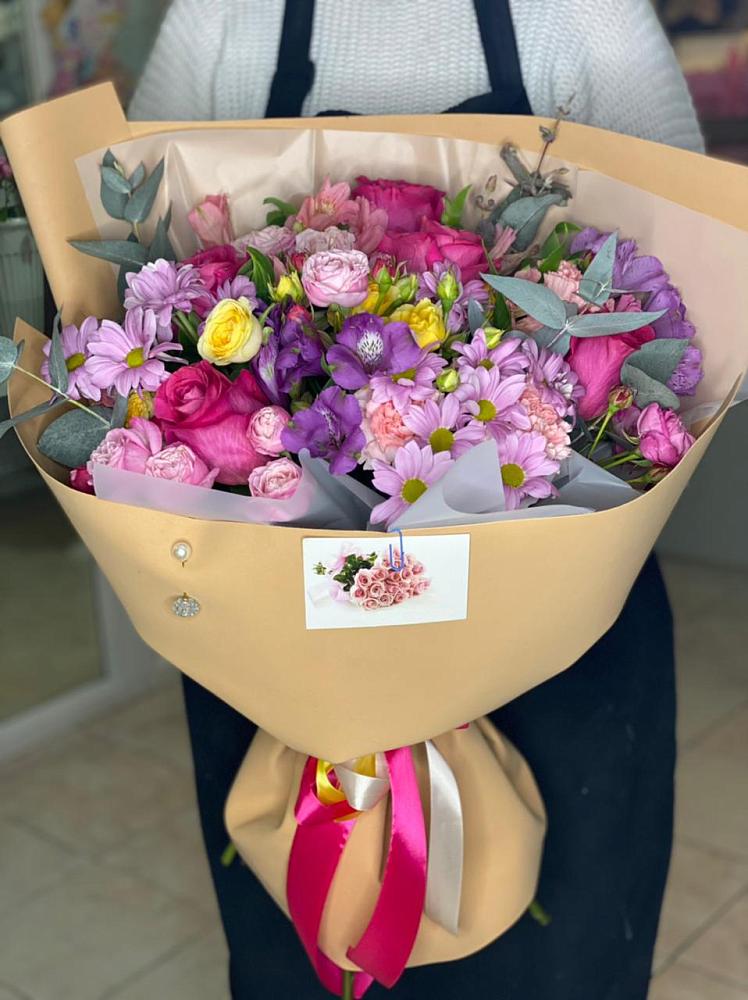 Букет цветов из: Хризантемы, Гвоздики и Альстромерии в Макашевке