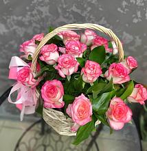 Цветочная композиция из Розы в корзине #REPLACE_PRED# Макашевке