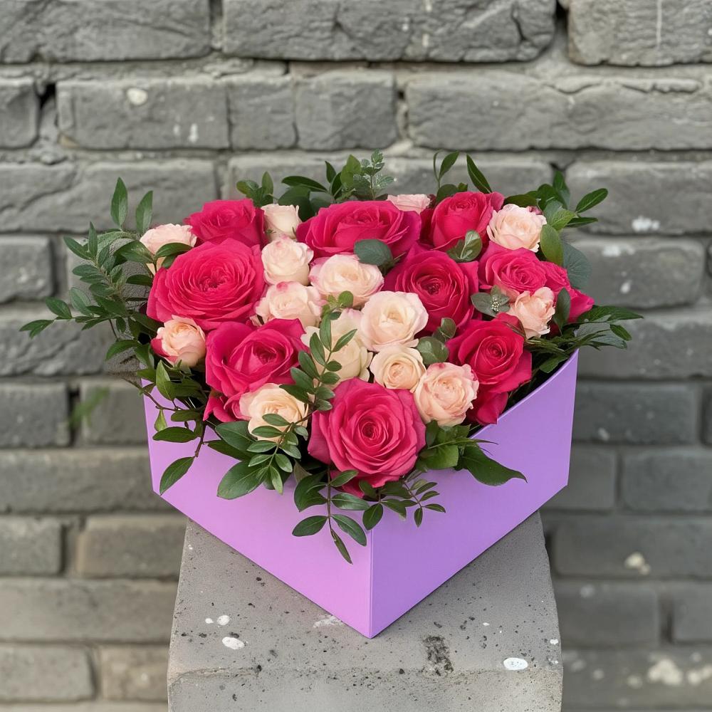 Цветочная композиция из Розы в коробке в Макашевке