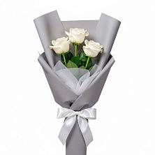 Букет 3 белые розы в Макашевке
