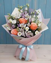 Букет цветов из:  Лизиантусы, Розы, Альстромерии и Гипсофила #REPLACE_PRED# Макашевке