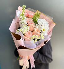 Букет цветов из:  Хризантемы и Розы в Макашевке