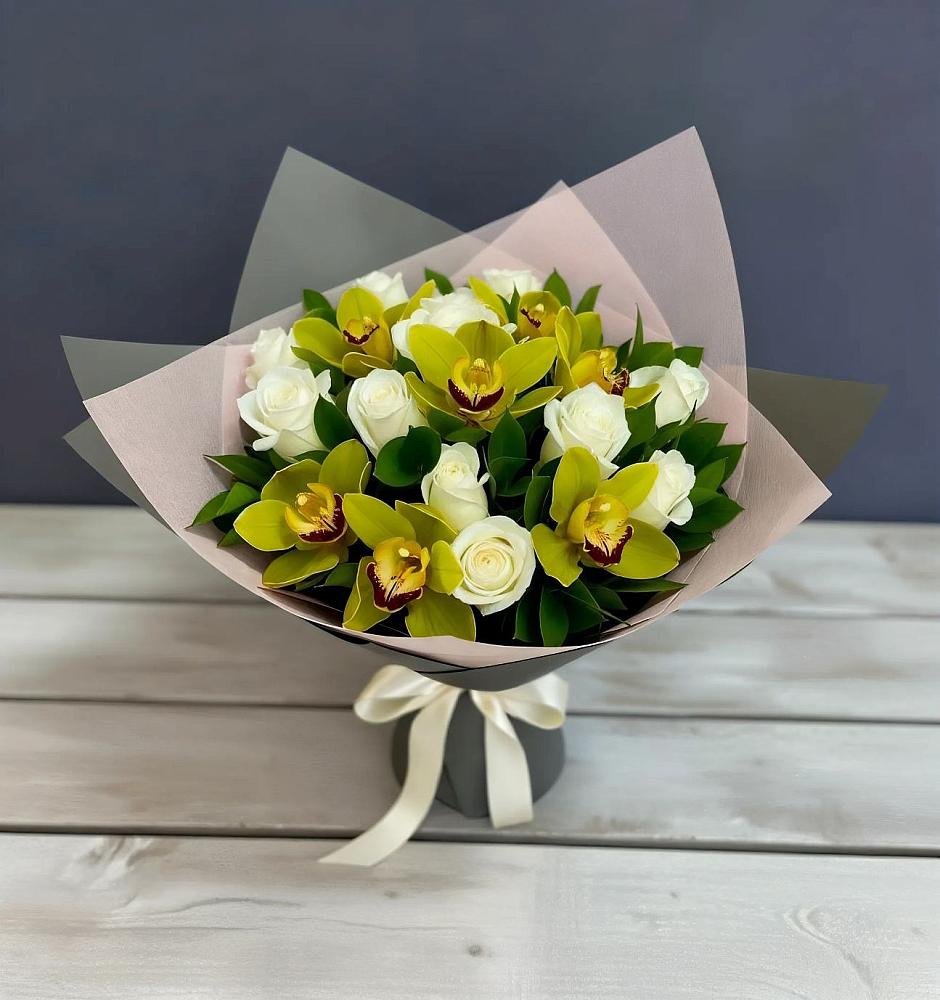 Букет цветов из: Орхидеи и Розы в Макашевке