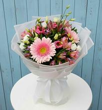 Букет цветов из:  Герберы, Альстромерии и Лизиантусы в Макашевке