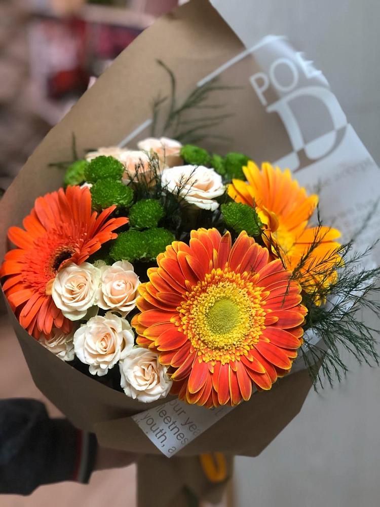 Букет цветов из: Герберы, Хризантемы и Розы в Макашевке
