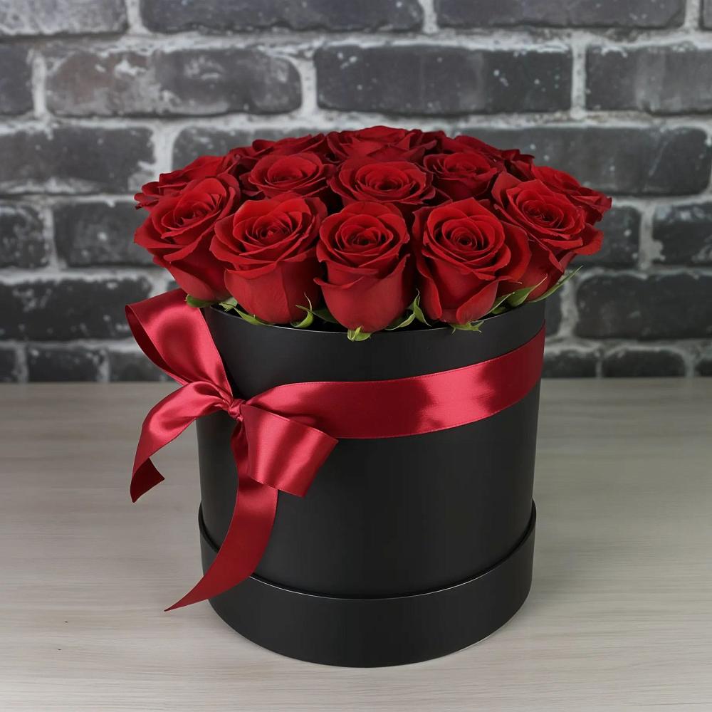 Цветочная композиция из Розы в шляпной коробке в Макашевке