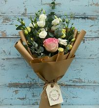 Букет цветов из:  Розы и Лизиантусы в Макашевке