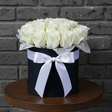 Цветочная композиция из Розы в шляпной коробке в Макашевке